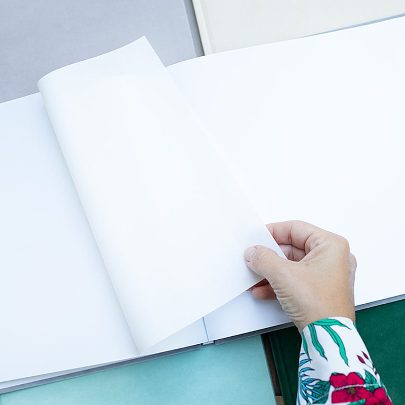 KSIĘGA ALBUM z welurową okładką na Pierwszą Komunię Świętą