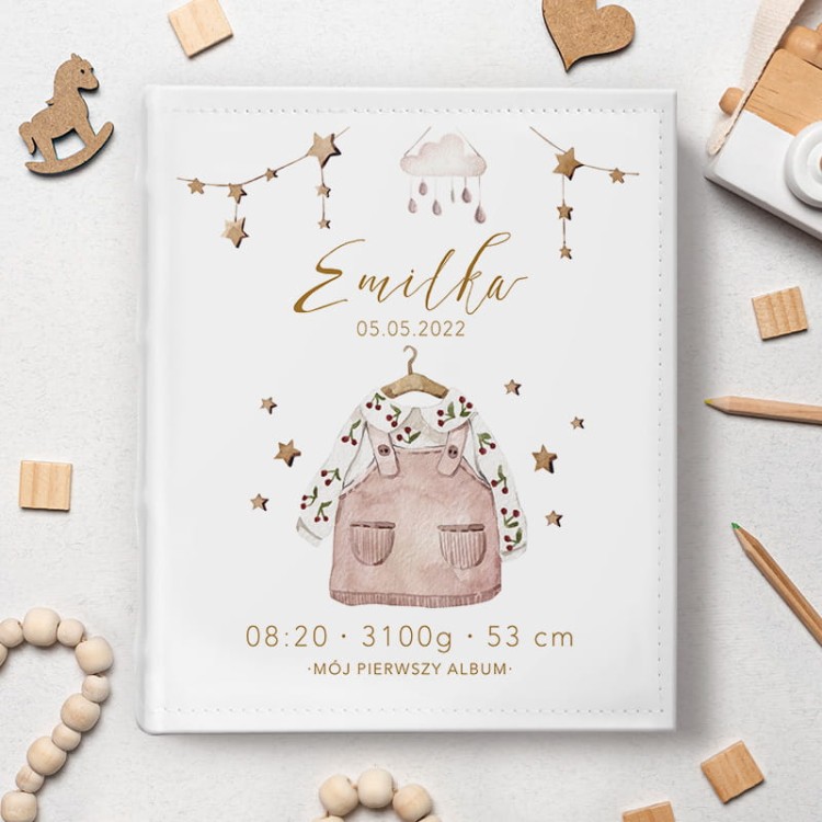 Album na zdjęcia z personalizowaną metryczką