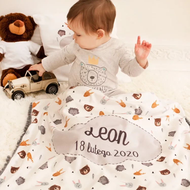 Kocyk dla noworodka w zestawie prezentowym -skandynawski styl