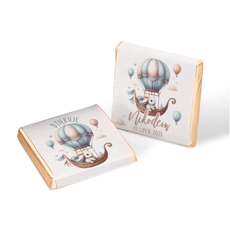 Urodzinowe czekoladki z imieniem solenizanta w zestawie.