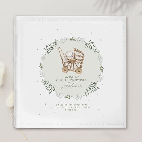 Album-z-kieszeniami-na-zdjecia-na-Chrzest-Swiety.-Album-kieszeniowy-na-zdjecia.-Album-na-zdjecia-z-imieniem-dla-dziecka.jpg