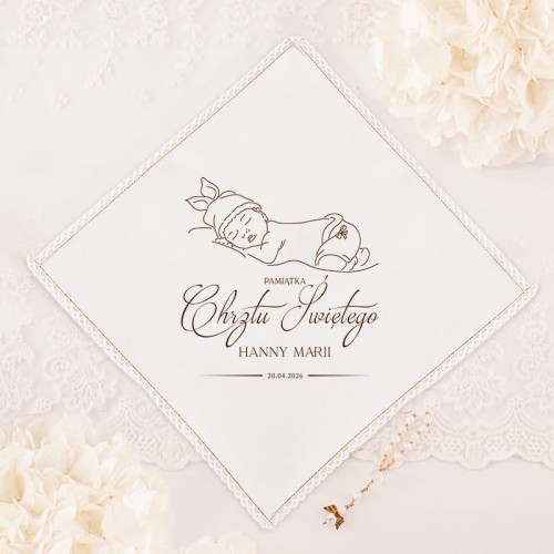 Pamiatka-Chrztu-Swietego-dla-dziewczynki-satynowa-Szatka-personalizowana-z-grafika-dziecka.jpg