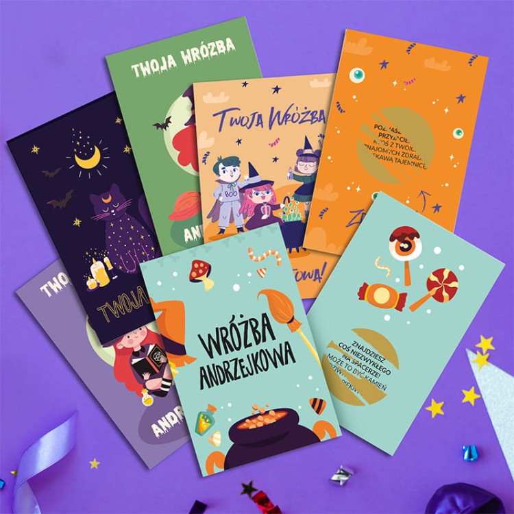 Karty z wróżbami andrzejkowymi w formie zdrapek z kolorowymi grafikami i ilustracjami.