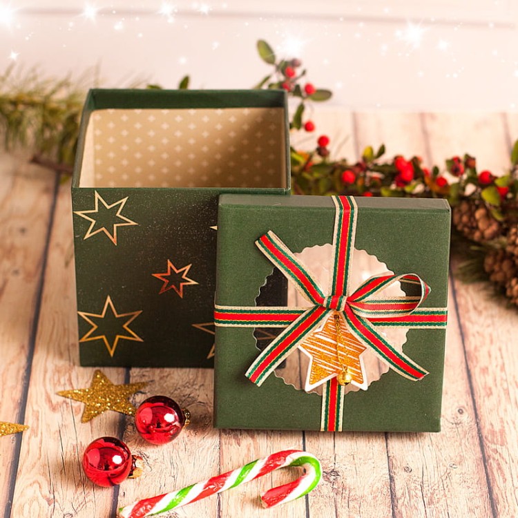 Pudełko świąteczne prezentowe