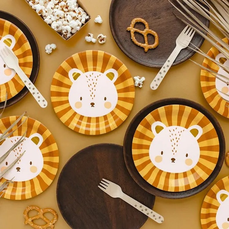 Talerzyki z motywem lwa na przyjęcia