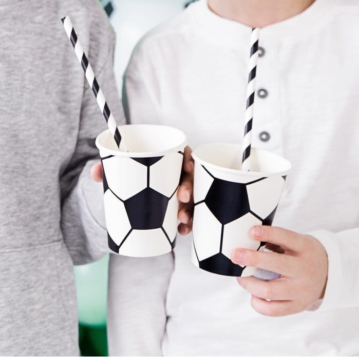 Kubeczki z motywem piłki nożnej