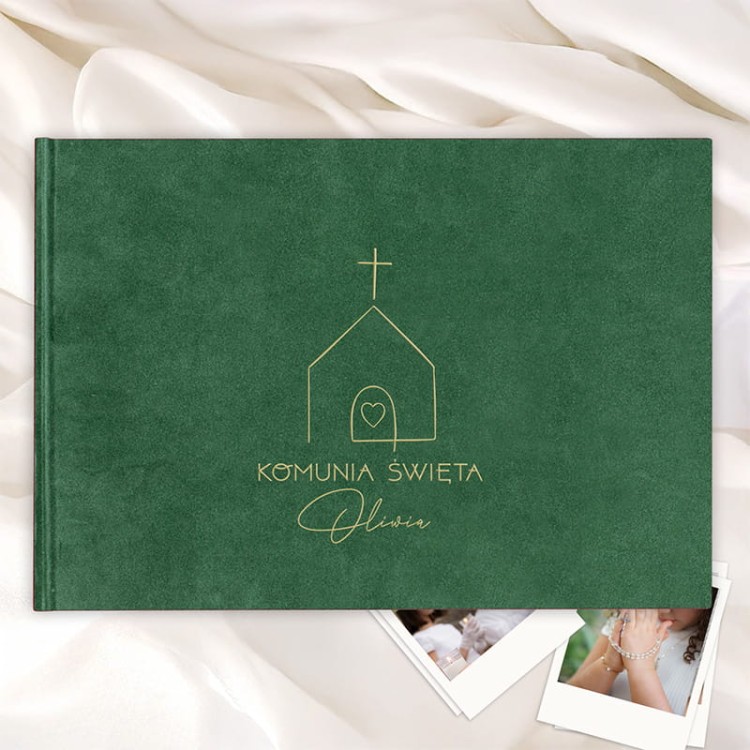 Personalizowany album welurowy na komunię świętą z grawerem, doskonały na zdjęcia z uroczystości