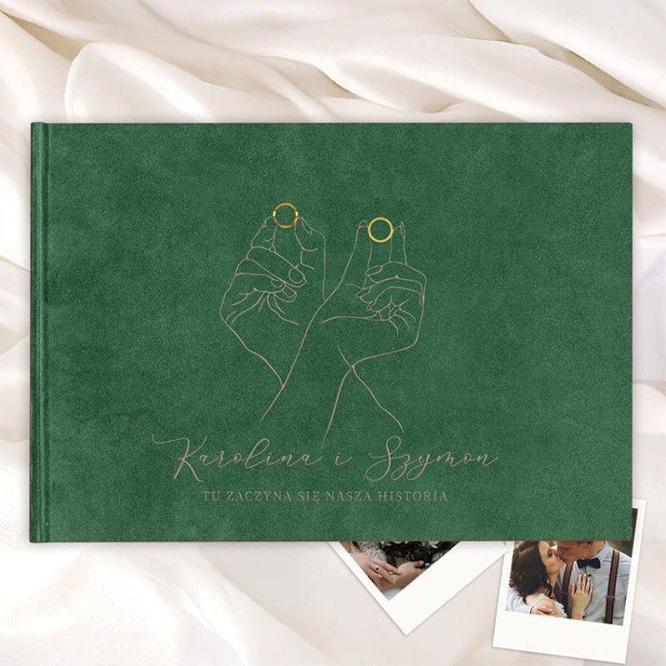 Ekskluzywny welurowy album ślubny z personalizacją, idealny na zdjęcia z ceremonii