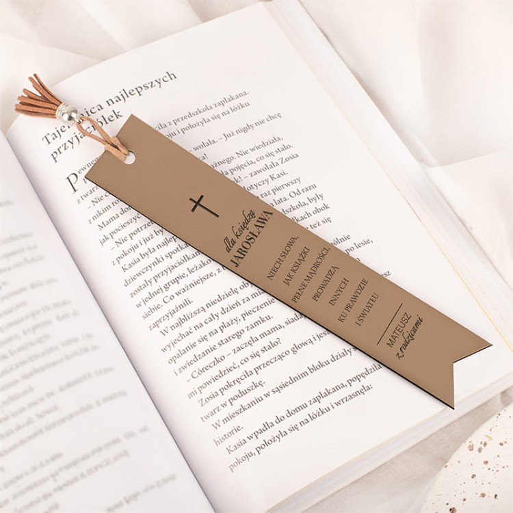 zakladka-do-ksiazki-dla-ksiedza.jpg