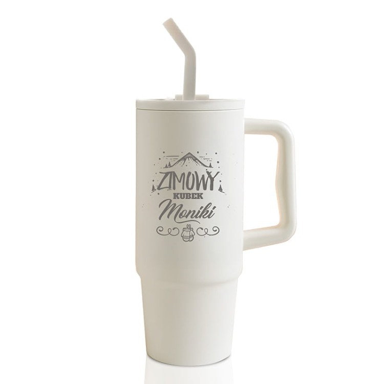 Kubek termiczny z imieniem, pokrywką i słomką jako idealny prezent na zimę.