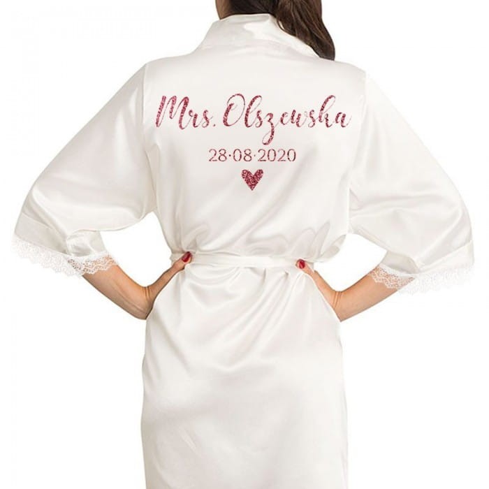 SZLAFROK satynowy Mrs. Nazwisko z Datą Ślubu I Sercem