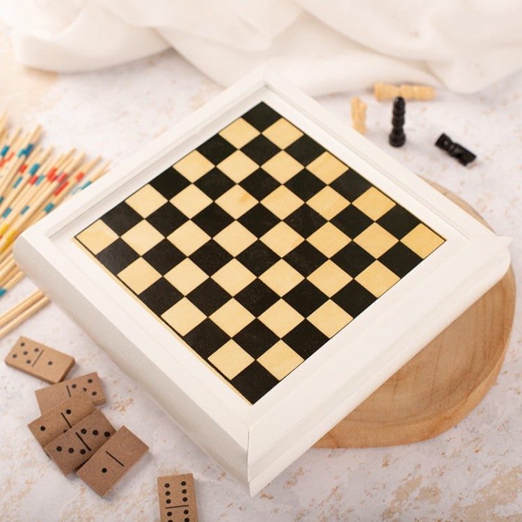 Box świąteczny do wspólnej zabawy i relaksu przy herbacie