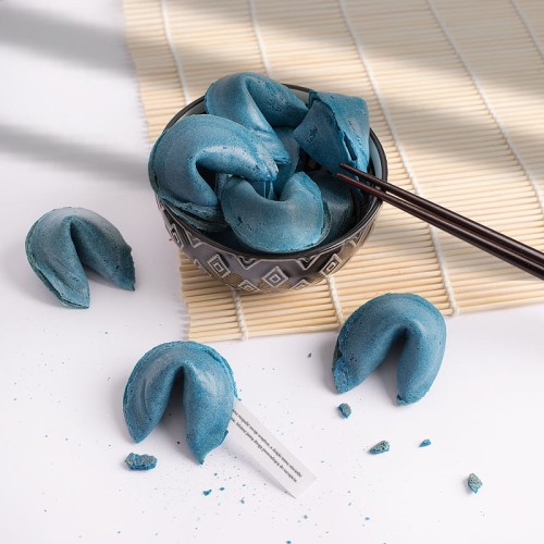 Bajkowy zestaw ciasteczek z wróżbą idealny na urodzinki dziecka.