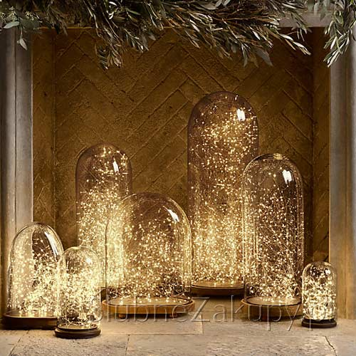 Oświetlenie LED do dekoracyjnego użycia podczas Świąt Bożego Narodzenia.