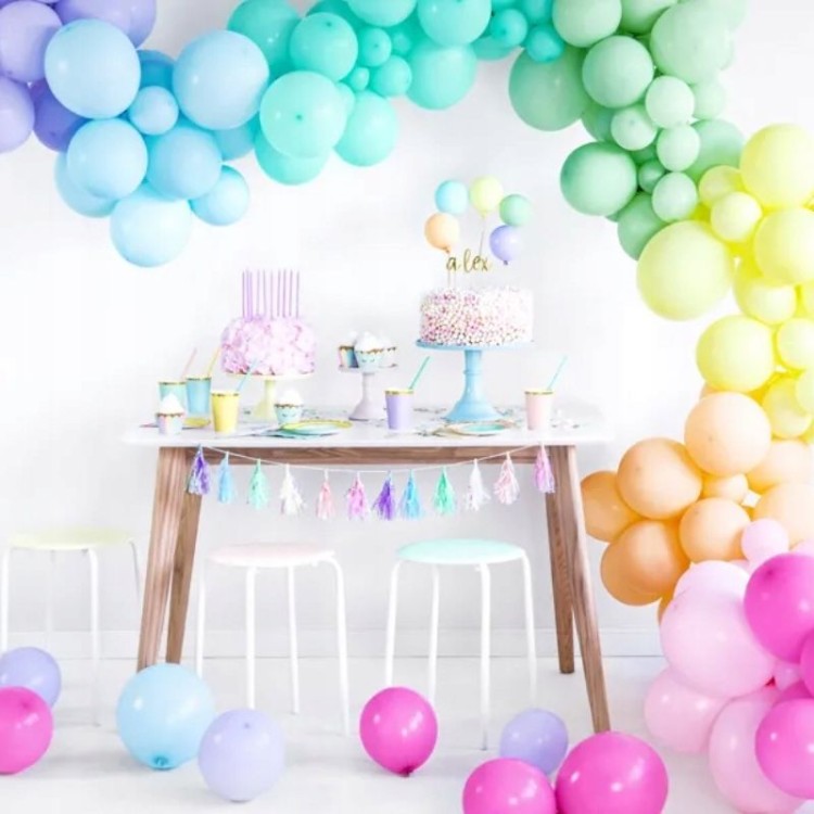 Kolorowe balony w pastelowym mixie na imprezę