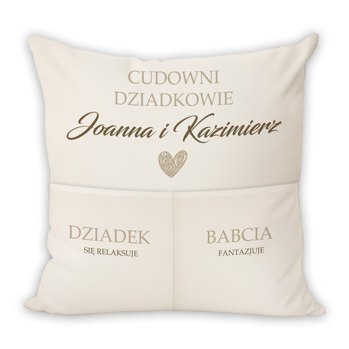 Poduszka z nadrukiem imion jako wspólny prezent dla dziadków.