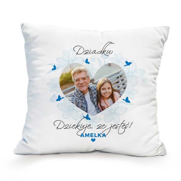 Poduszka z nadrukiem zdjęcia i imieniem wnuczki dla dziadka.