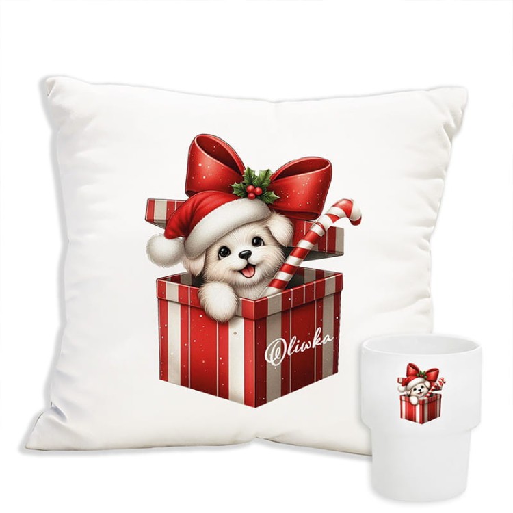 Poduszka z nadrukiem świątecznego pieska i personalizacją imienia.