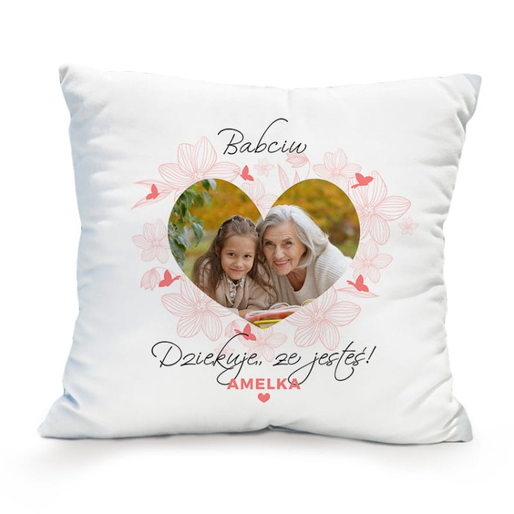 Personalizowana poduszka dla babci z podpisem od wnuczki.