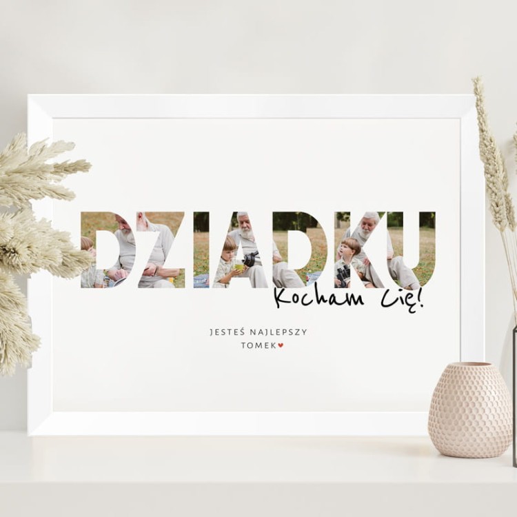 Plakat z napisem „Babciu Dziadku” i zdjęciami w literach