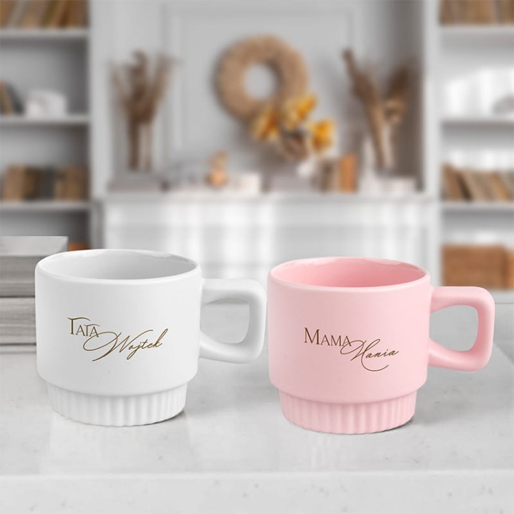 Kubki dla świeżo upieczonych rodziców. Filiżanki ryflowane imieniem.