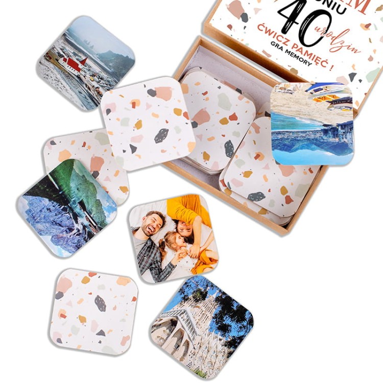 Kafelki memory z fotografiami i pudełko z dedykacją
