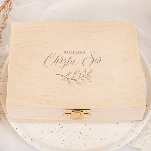 Elegancka skrzynka na prezent z okazji chrztu dla chłopca lub dziewczynki