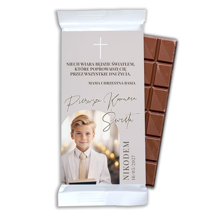 Czekolada na słodki prezent z okazji komunii. Opakowanie ze zdjęciem dziecka.