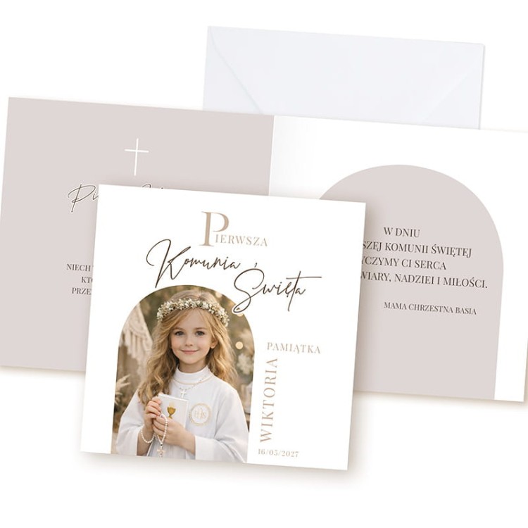 Prezent na Komunię w postaci kartki okazjonalnej ze zdjęciem.
