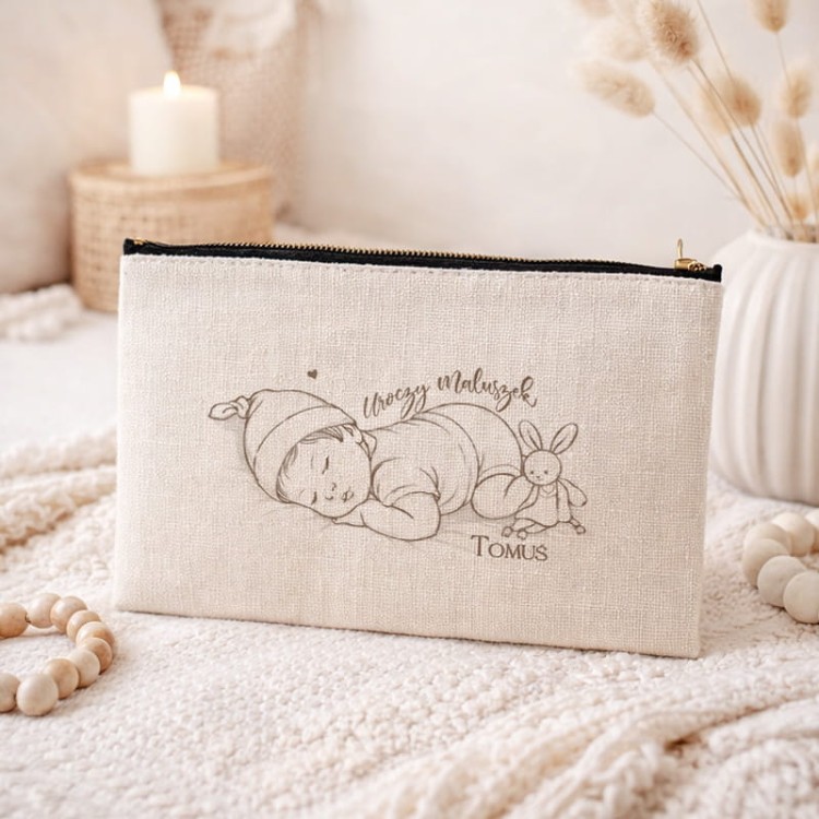 Personalizowana lniana kosmetyczka dla niemowlaka. Prezent dla chłopca z okazji narodzin.