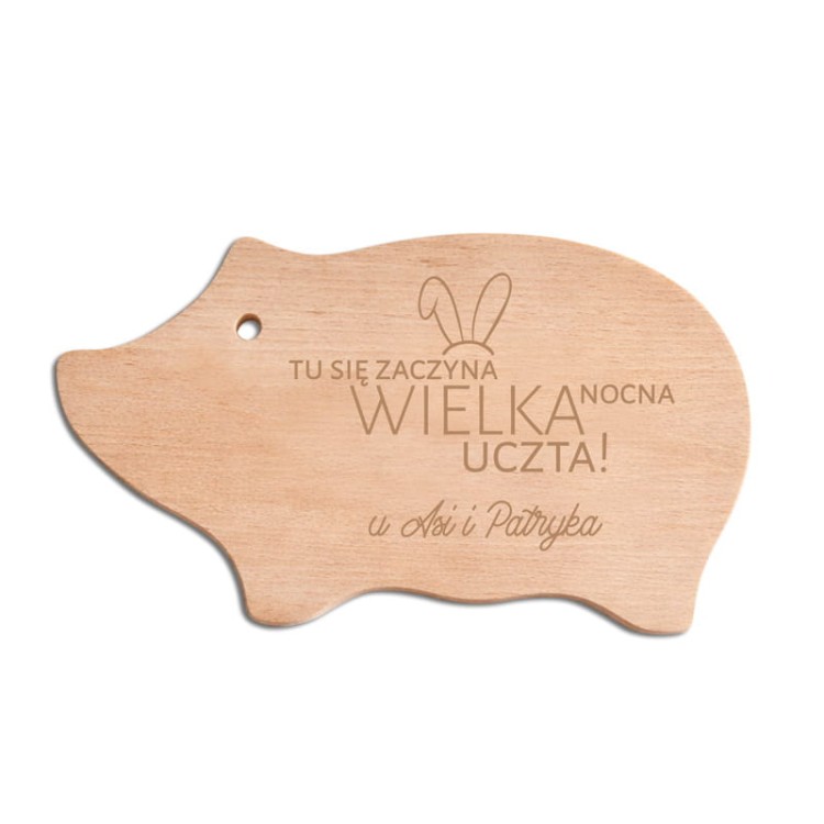 Drewniana deska kuchenna jako prezent na Wielkanoc.