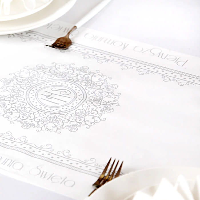 Zestaw dekoracji komunijnych srebrna koronka.