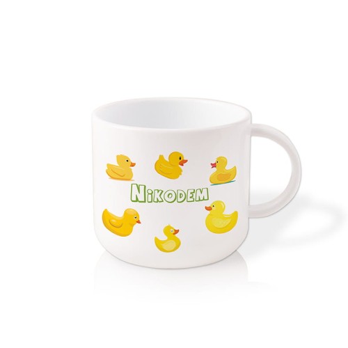 Plastikowy kubek z imieniem dla dziecka.