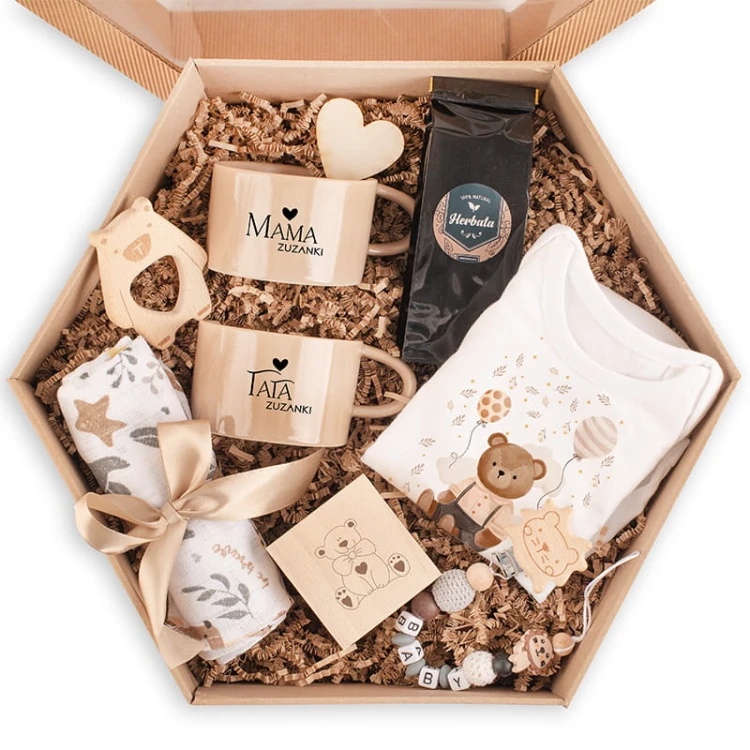 Gotowy prezent dla świeżo upieczonych rodziców. Zestaw upominków.