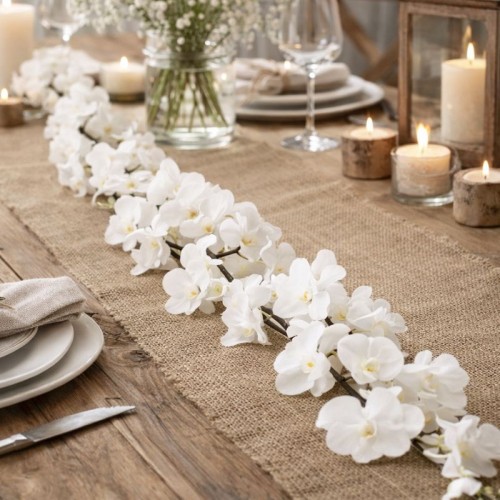 Girlanda kwiatowa orchidee do dekoracji stołu na każdą okazję.