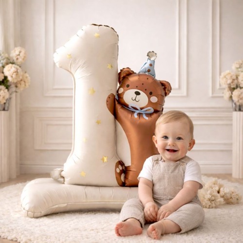 Balon foliowy z motywem cyfry jeden i uroczego misia. Dekoracja na roczek chłopca.