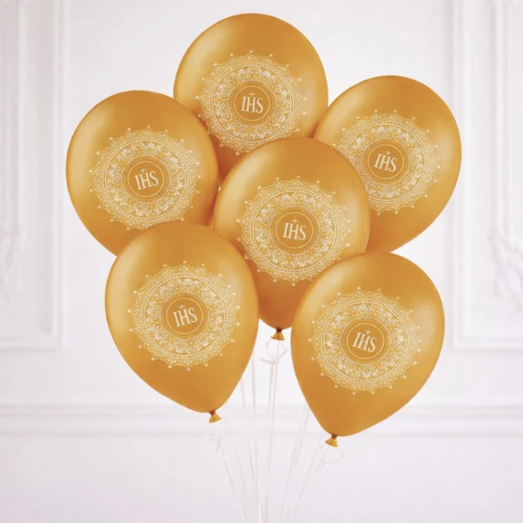 Balony złote komunijne z motywem koronki. Dekoracja sali komunijnej.