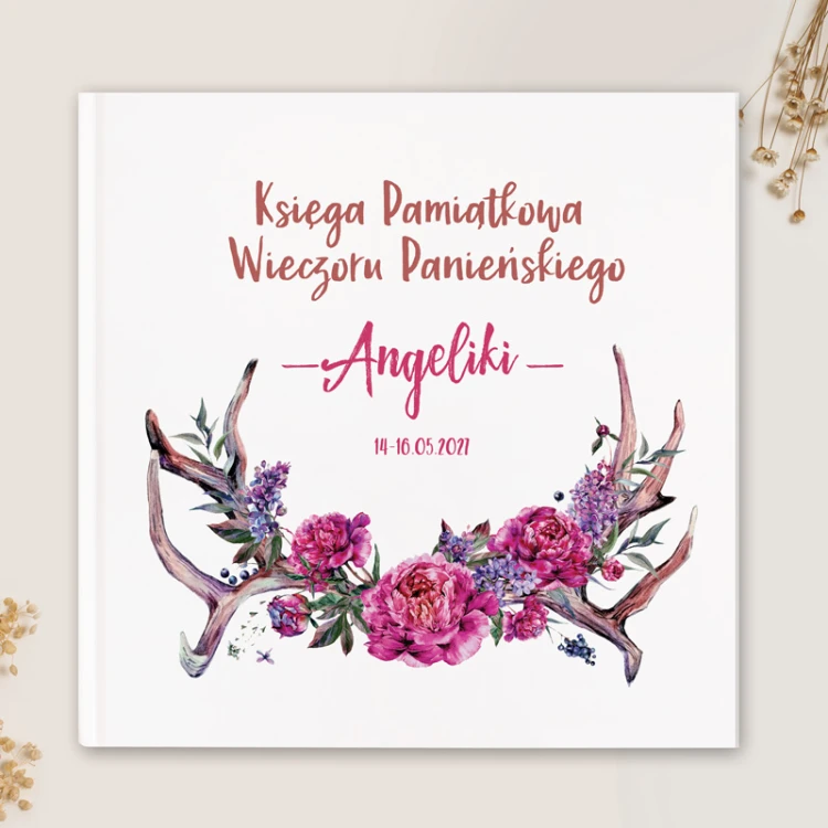 Księga na wieczór panieński z motywem kwiatowym i personalizacją.
