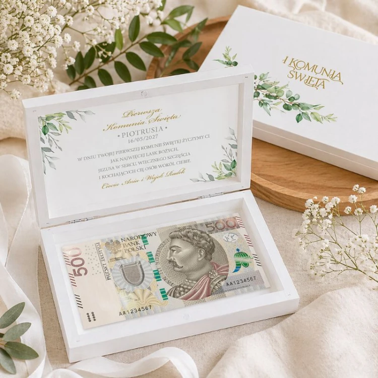 Elegancki sposób na wręczenie pieniędzy w ramach prezentu na Komunię. Drewniane personalizowane pudełko.