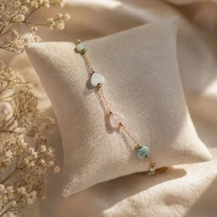 Piękna i delikatna bransoletka na prezent dla kobiety.