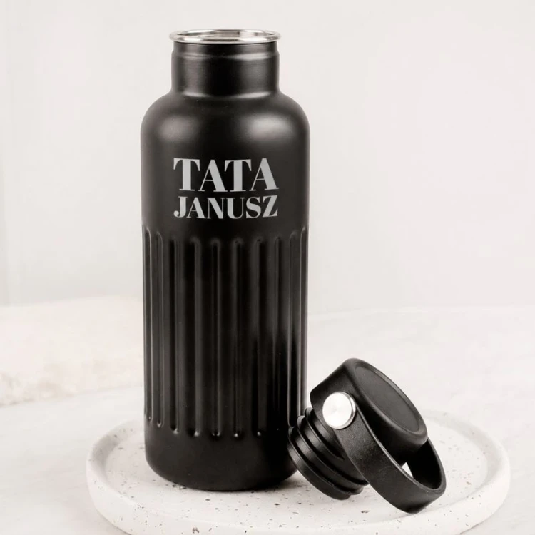 Personalizowany termos dla taty w stylowym zestawie prezentowym.