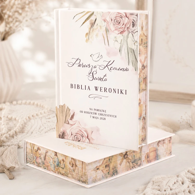 Biblia dla dziecka z imieniem dziecka na komunię.