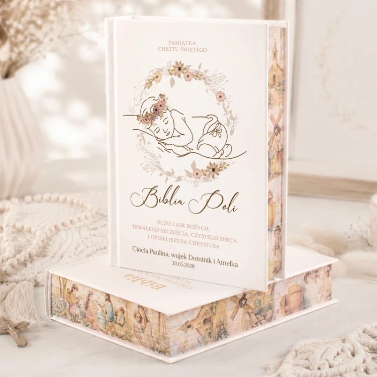 Personalizowana Biblia dla dziewczynki na Chrzest z malowanymi brzegami