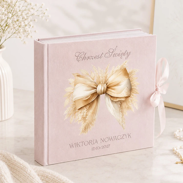 Personalizowany album na Chrzest z kokardą.