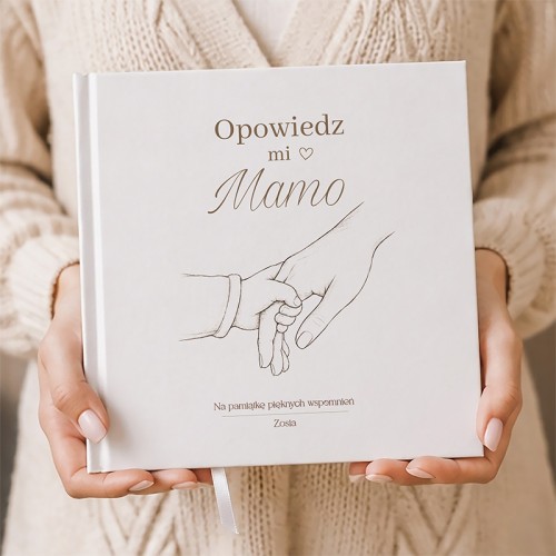 Personalizowana książka Opowiedz Mi Mamo prezent od dziecka.