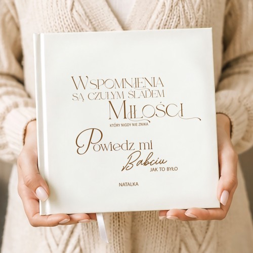 Personalizowana książka Opowiedz Mi Babciu prezent dla babci.
