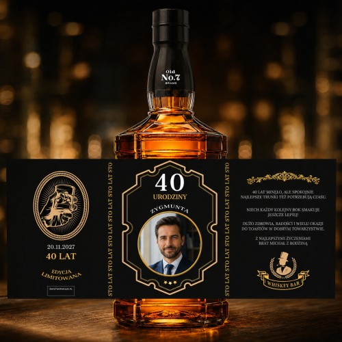 Elegancka etykieta na whisky z imieniem datą i napisem edycja limitowana.