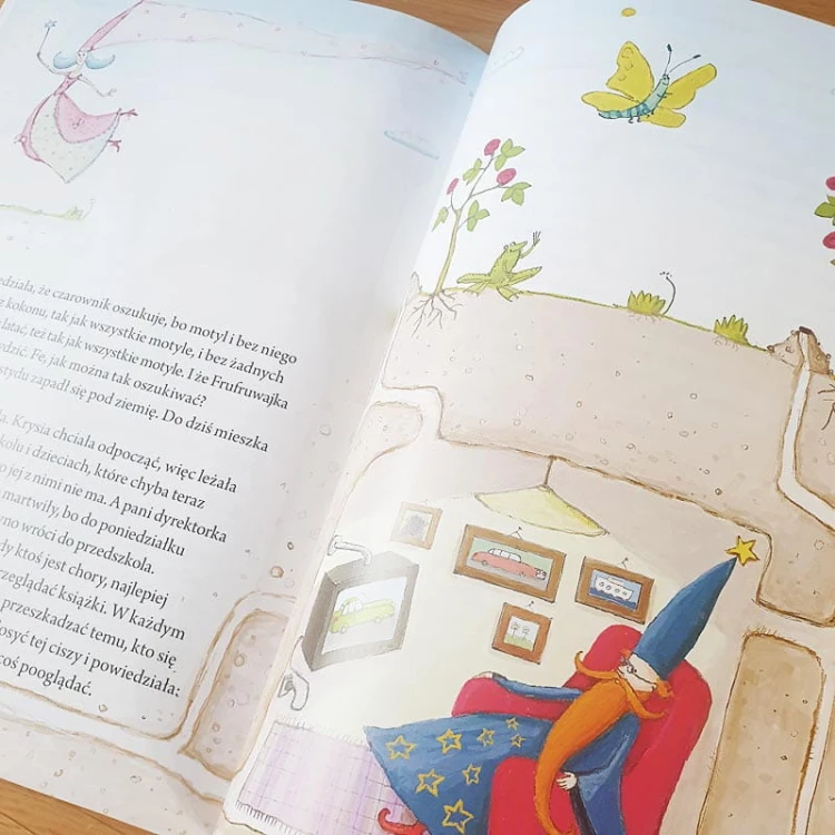 Personalizowana książka z bajkami dla bliźniaków z imionami i życzeniami na roczek.
