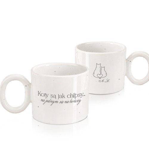 Ceramiczny kubek z kotami dla miłośniczki kotów.