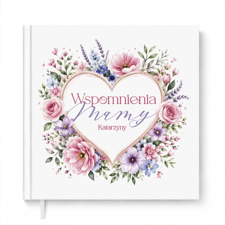 Personalizowana księga wspomnień dla mamy na białym tle.